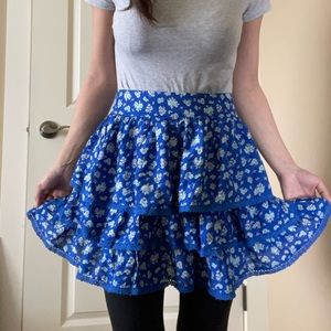 LIKE NEW Floral tiered skirt, small